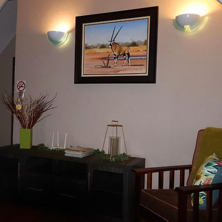 The Leopard Tree Bed & Breakfast Polokwane Bagian luar foto